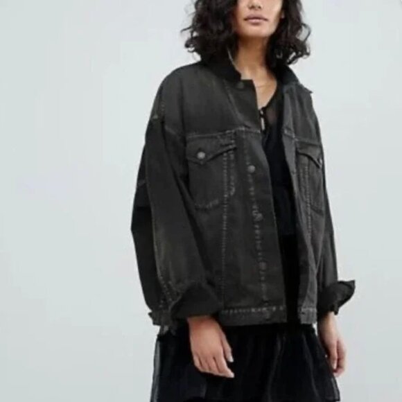 Free People Jolene Oversized Trucker Denim Jean Jacket In Black Large - Picture 8 of 8